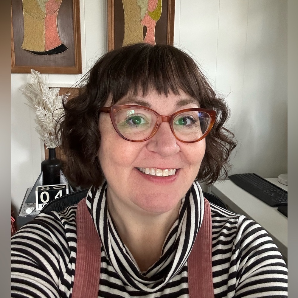 Meet your Posher, Carolyn